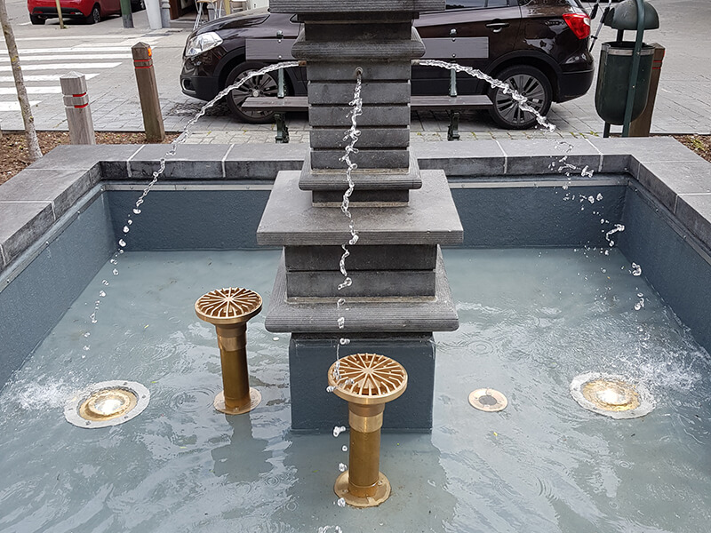 Thomas Balis Onderhoud Fountain Factory 01